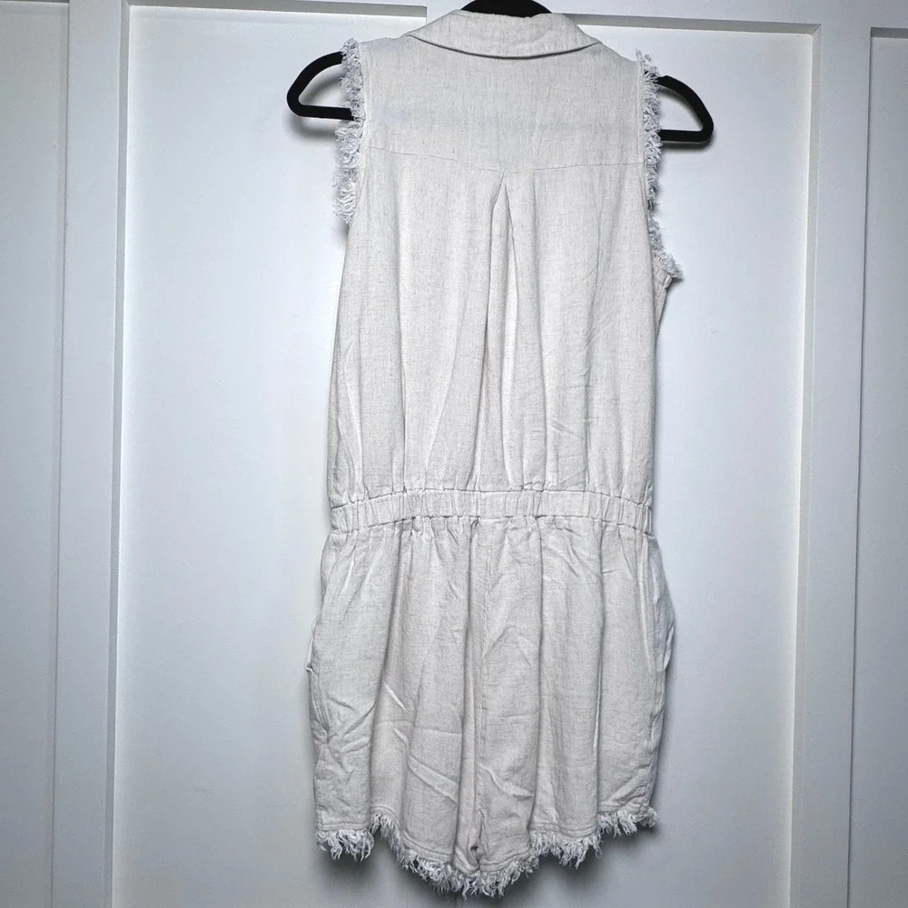 Umgee Oatmeal Linen‎ Blend Sleeveless Frayed Utility Romper Beige Small